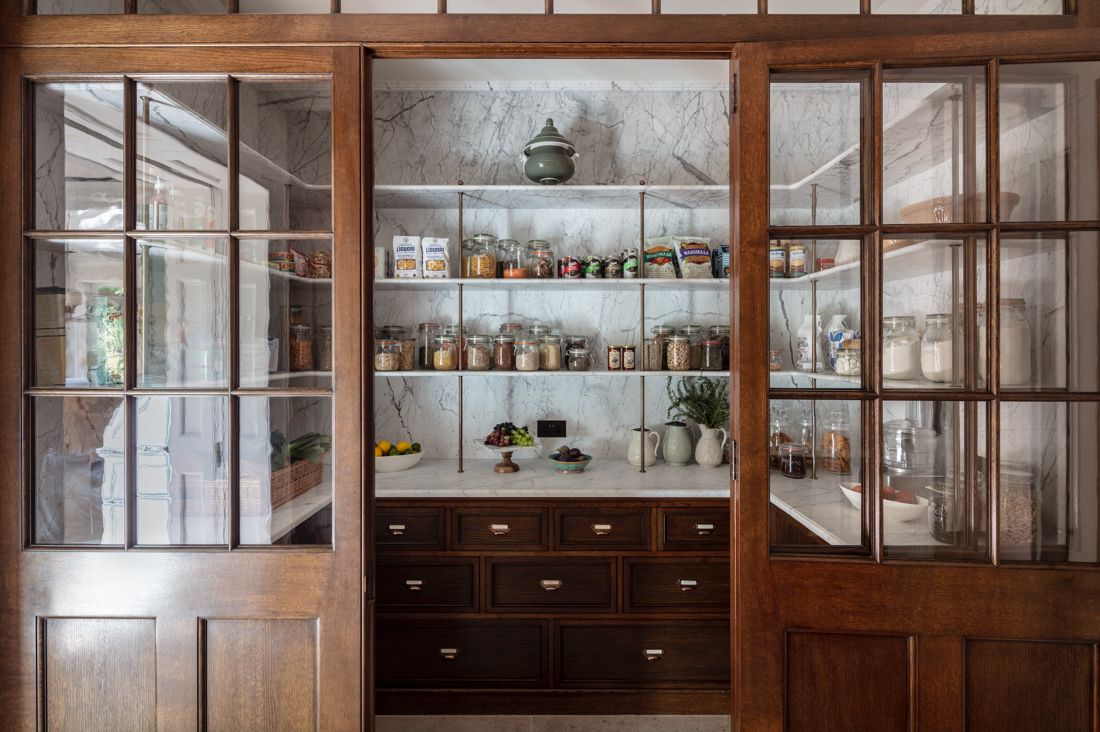 22 Organization Ideas for the Perfectly Pinterestable Pantry