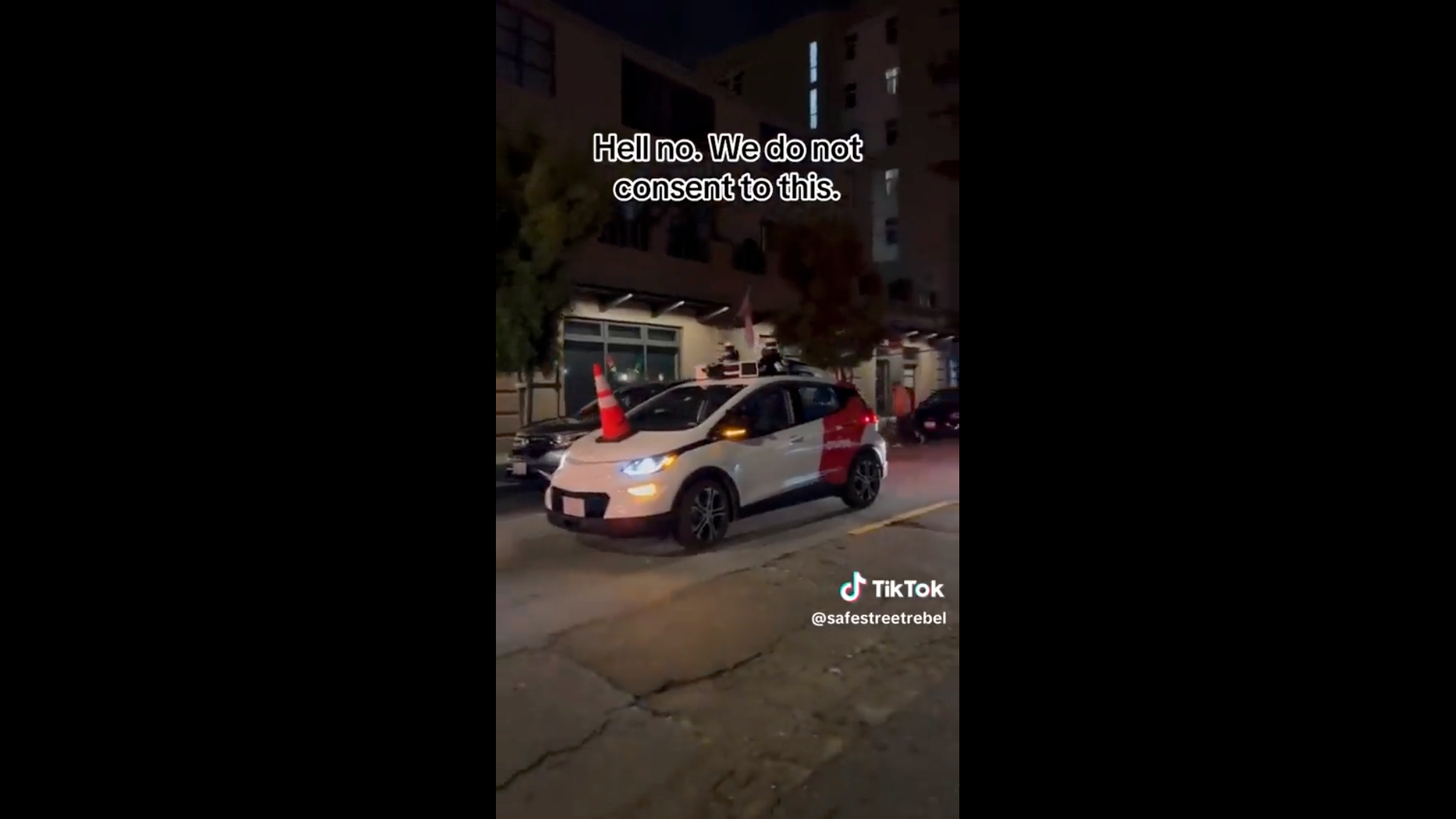 People on TikTok Are Disabling Self-Driving Cars in SF by Putting Traffic Cones On Their Hoods