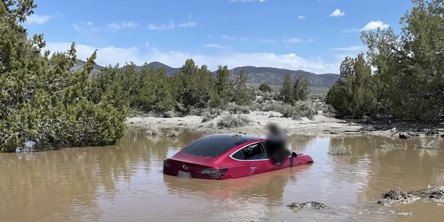 Tesla Model 3 Owner Ignores Warnings, Sends Car Into Flood Water While Using FSD