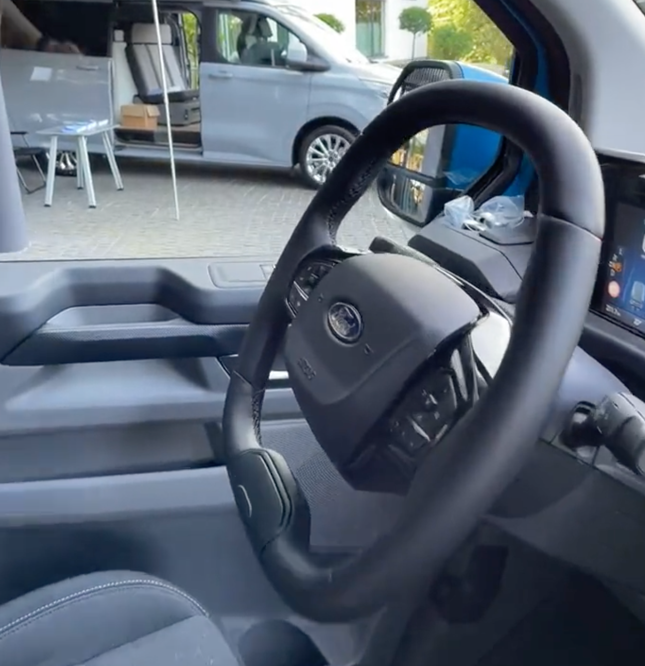 This Clever Ford Steering Wheel Hides a Neat Trick