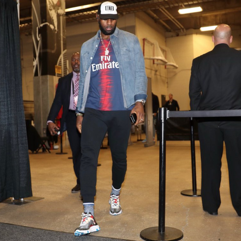 LeBron James Wore a Beto for Senate Cap to the Lakers' Game in San Antonio