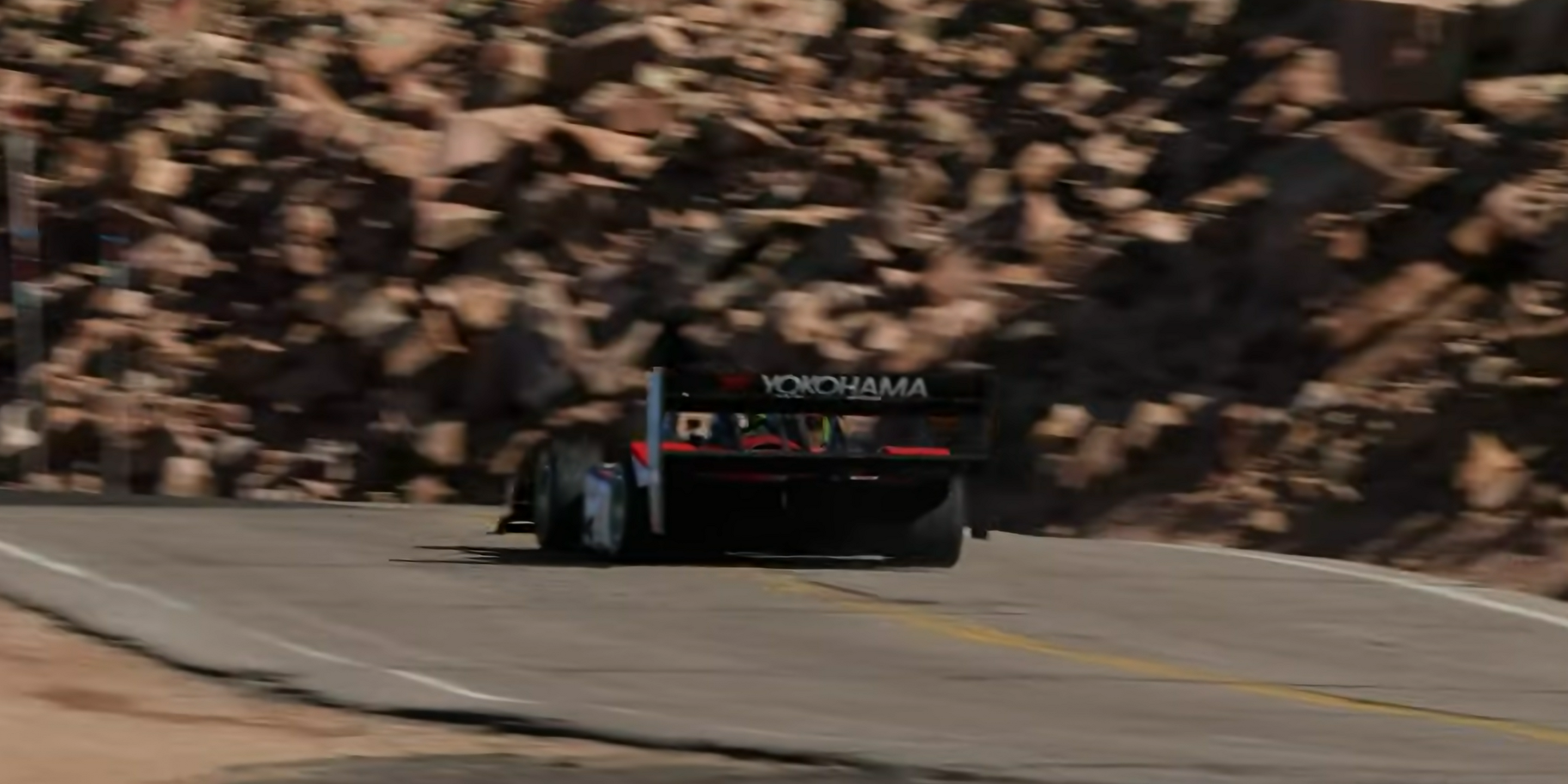 Robin Shute Outlasts Factory Competition to Win Fourth Pikes Peak