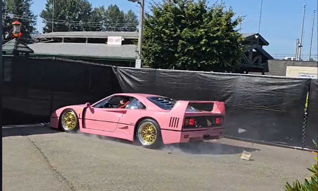 Pink Ferrari F40 Skid Into a Fence on Video