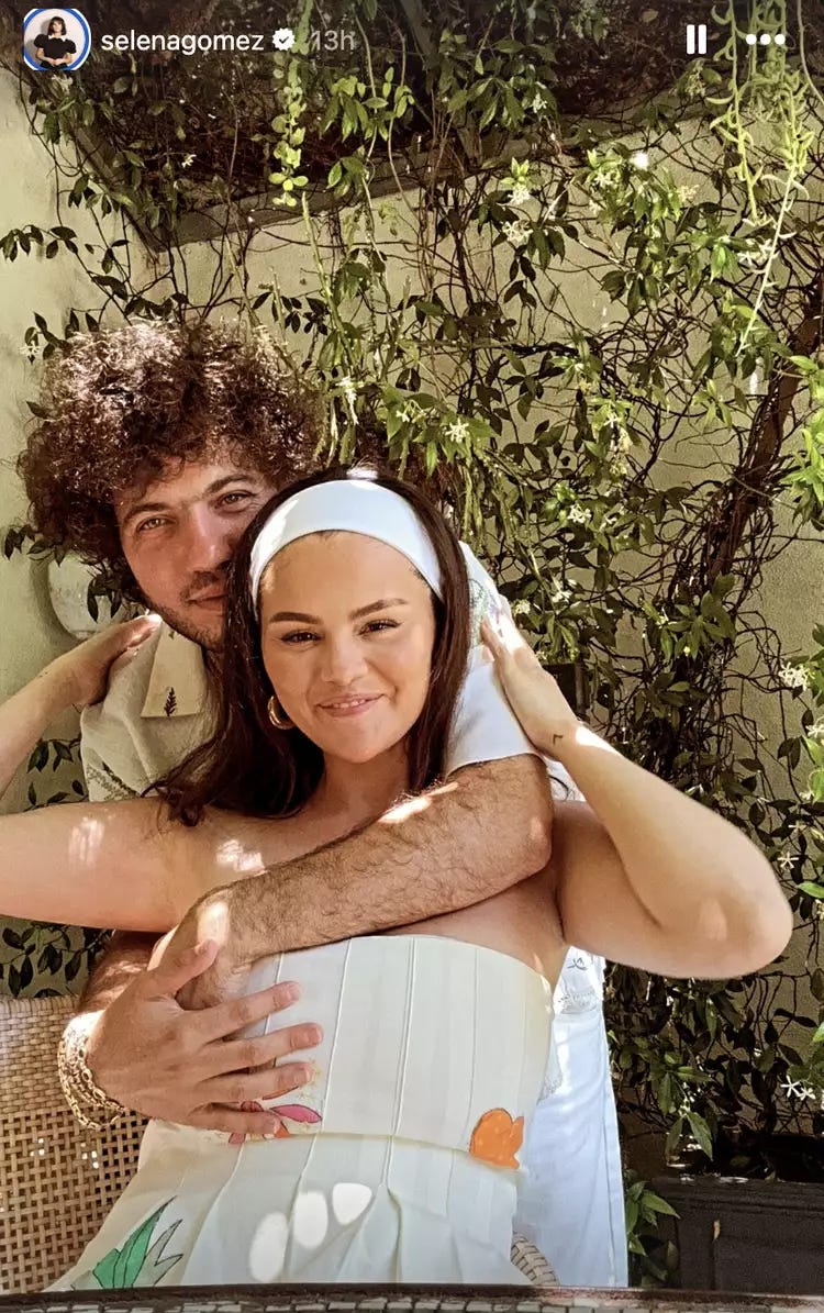 Selena Gomez and Benny Blanco Cuddle Up in Backyard Photoshoot