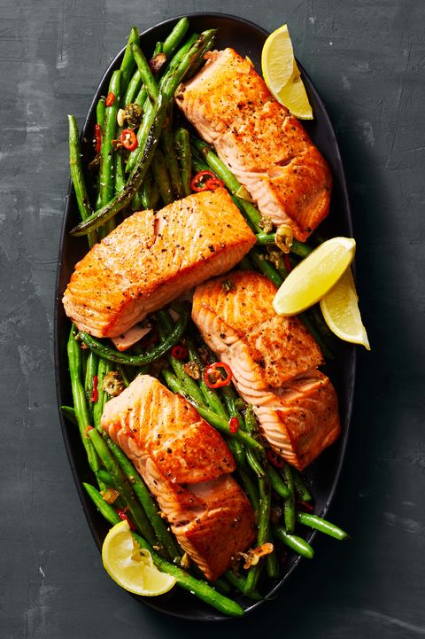 low calorie seared salmon with charred green beans meal