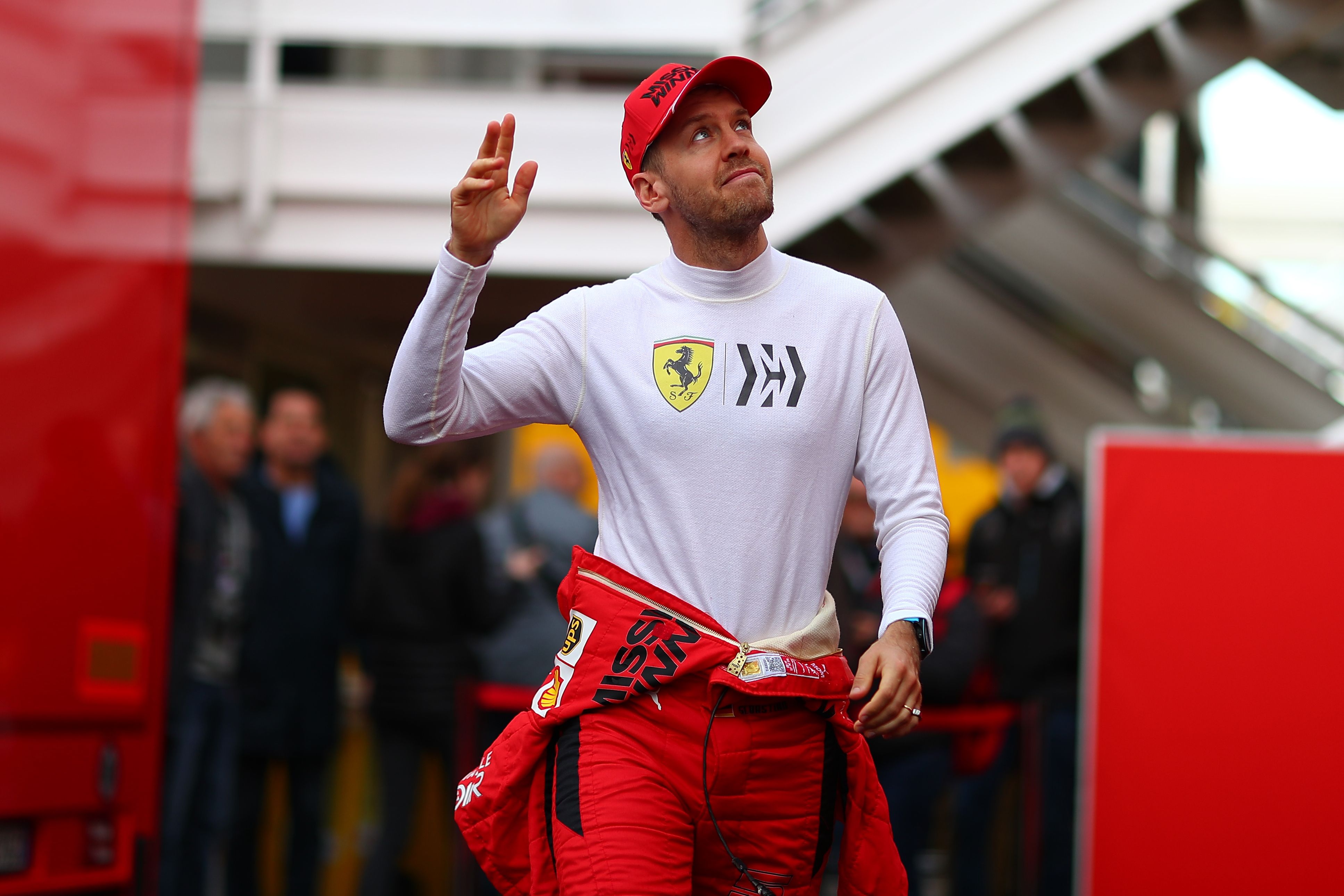 Saward Don T Count Out Four Time F1 Champ Vettel Just Yet