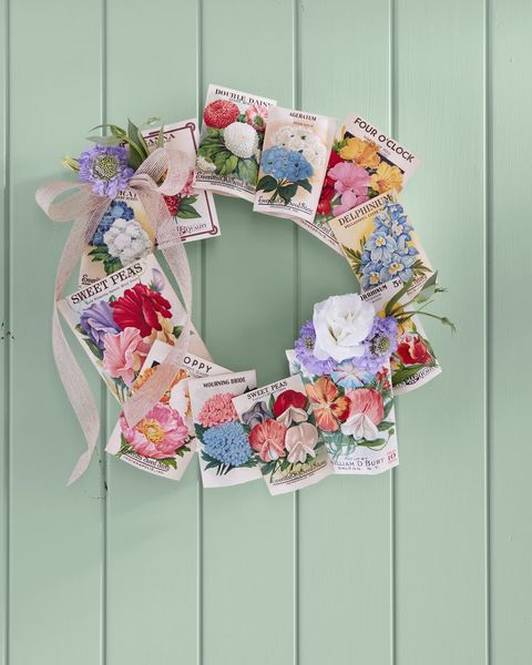 seed packet wreath spring decor ideas