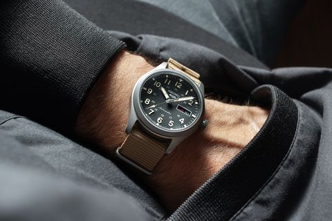 venskab give århundrede A Solid Automatic Field Watch for Under $300? Seiko's Done It Again