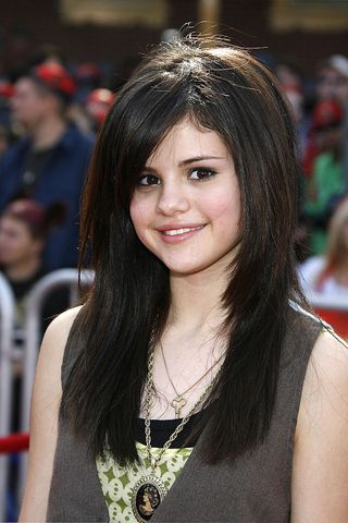 selena gomez at an event in 2007