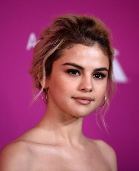 Selena Gomez makeup - Every single makeup product Selena Gomez wore on ...