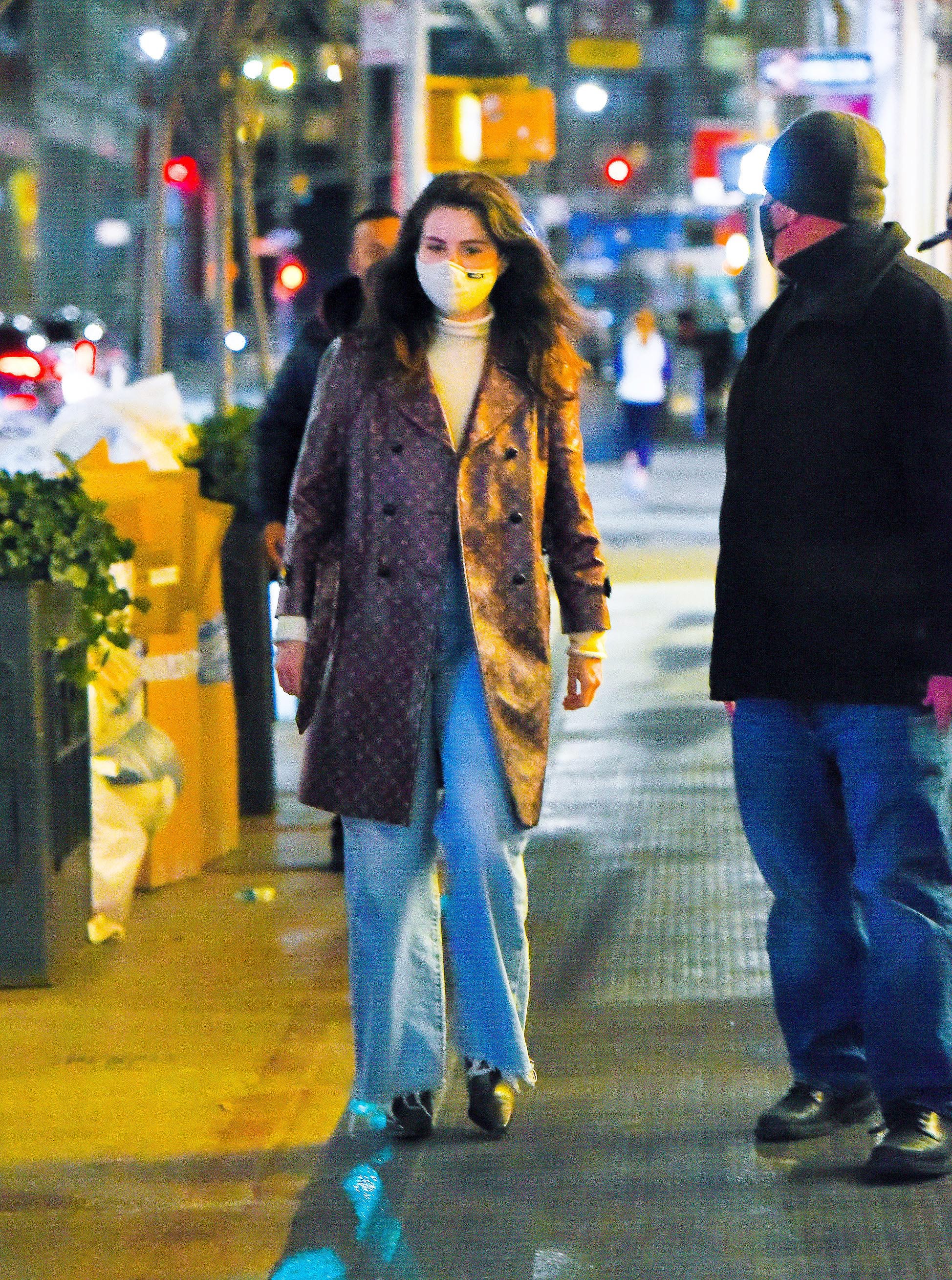 Selena Gomez Went Shopping in a Chic Louis Vuitton Trench Coat, High Waist Jeans, and a Turtleneck