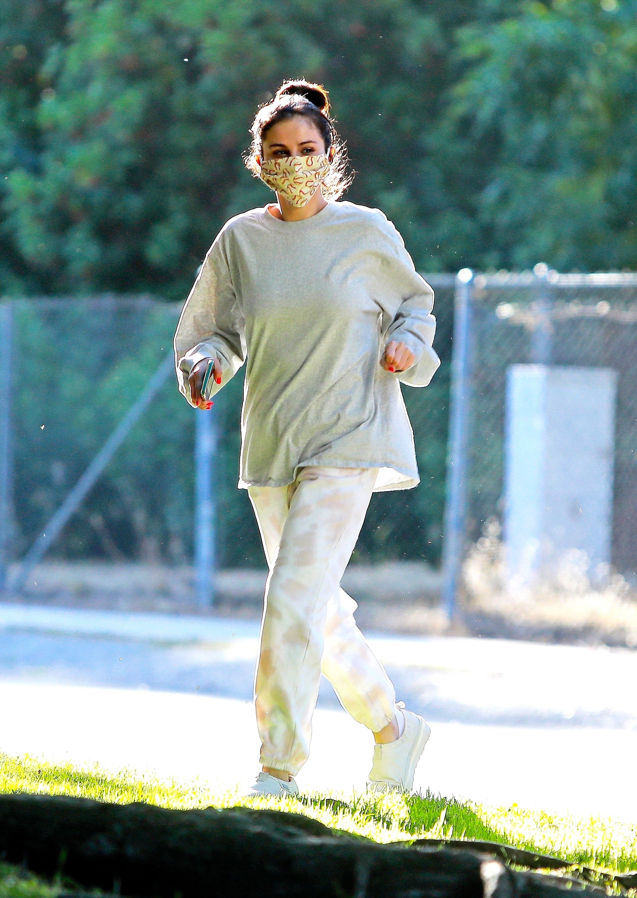 How Selena Gomez Dressed for a Quarantine Walk