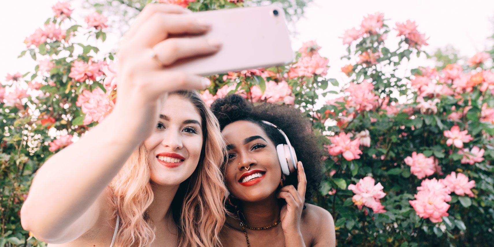 Create A Selfie-Ready Smile With These 4 Tips