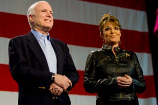 Sarah Palin macht Wahlkampf mit Senator John McCain