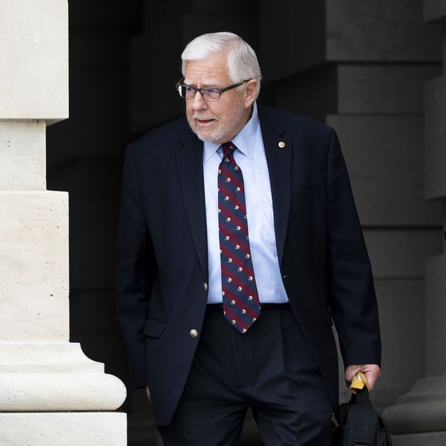 former senator mike enzi dies after bicycle accident