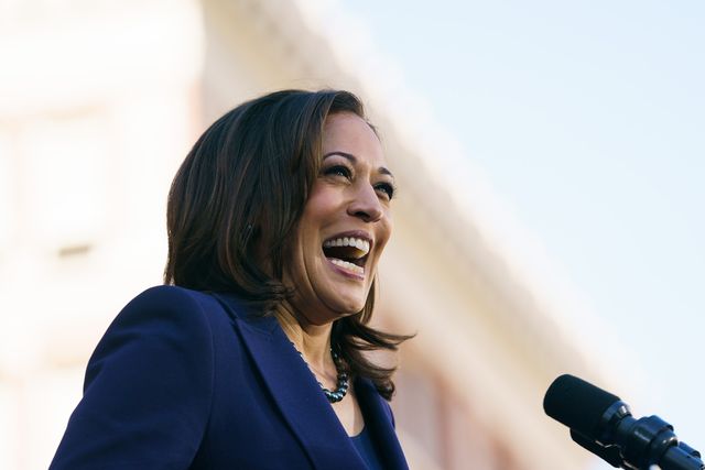 kamala harris launches presidential campaign in her hometown of oakland