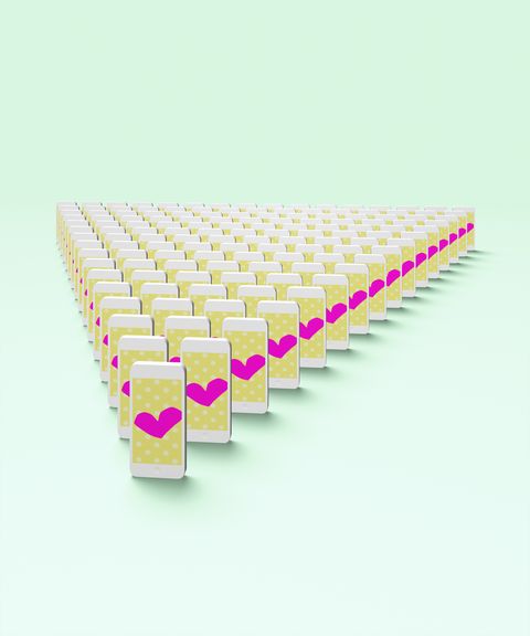 en smartphone-domino med hjärtan