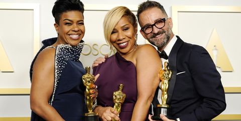 los angeles, california – april 25 l r mia neal, jamika wilson, and sergio lopez rivera, winners of makeup and hairstyling for ma raineys black bottom, pose in the press room during the 93rd annual academy awards at union station on april 25, 2021 in los angeles, california photo by chris pizzello poolgetty images