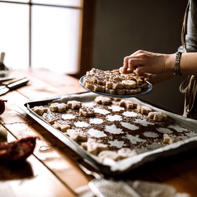 専門家が解説 自粛疲れのストレスにお菓子作りがおすすめな理由 Elle Gourmet エル グルメ