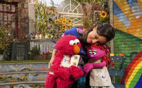 Sesame Street S New Character Lily Is Experiencing Homelessness