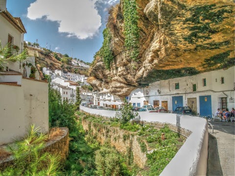 setenil de las bodegas calle cuevas del sol cadiz