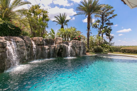 Shaquille O'Neal Is Selling His Orlando Mansion For $28 Million ...