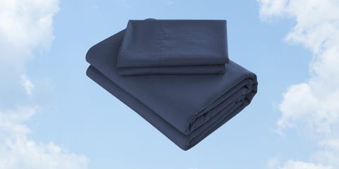 People Are Raving That Prime Bedding's Deep Pocket Fitted Sheets Never Come Untucked