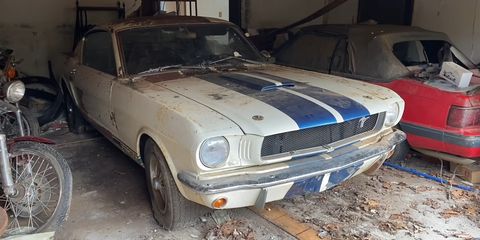 mustang shelby gt350 barn find