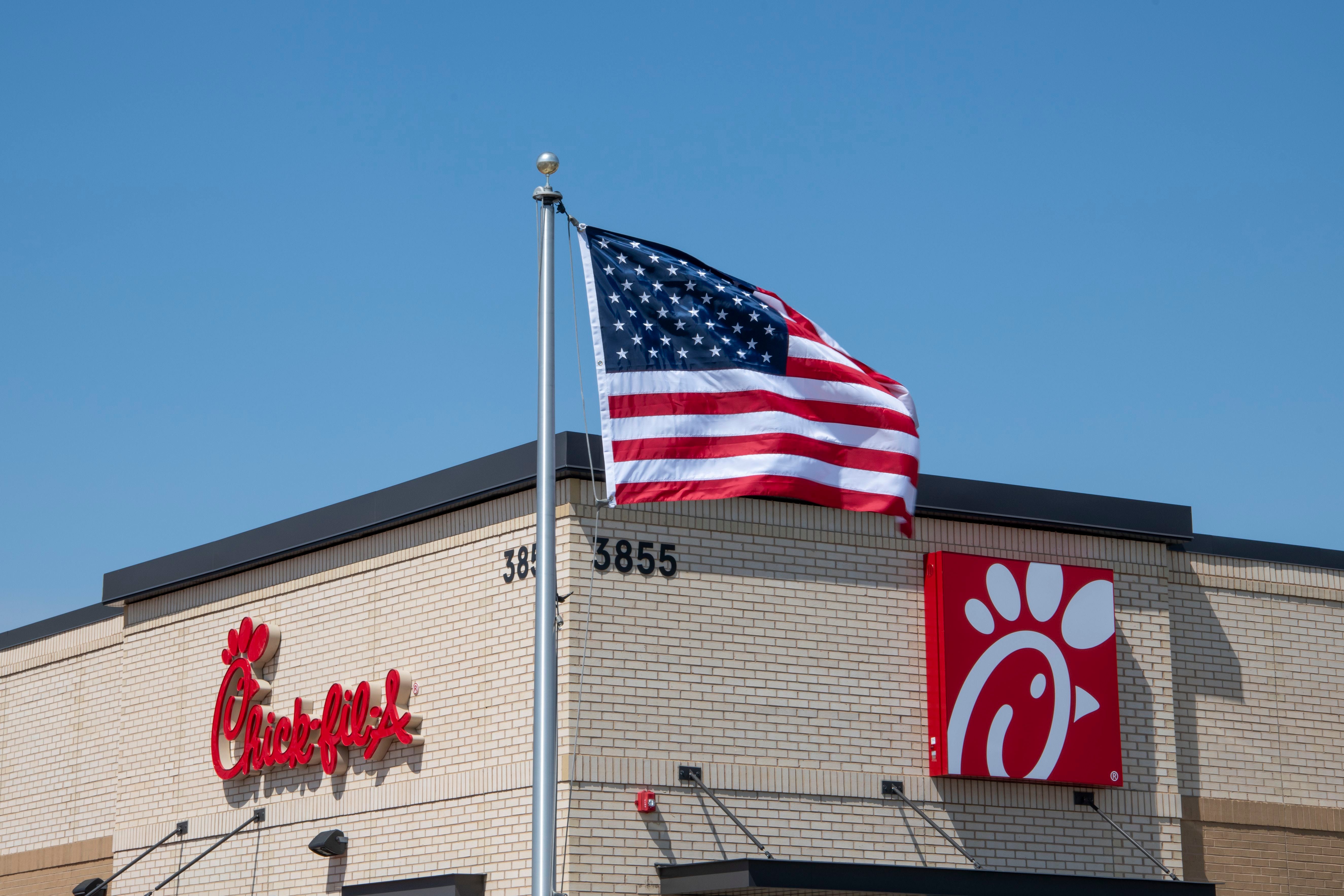 Controversial Chick-fil-A Summer Camp Charges Kids $35 To Work At The Restaurant