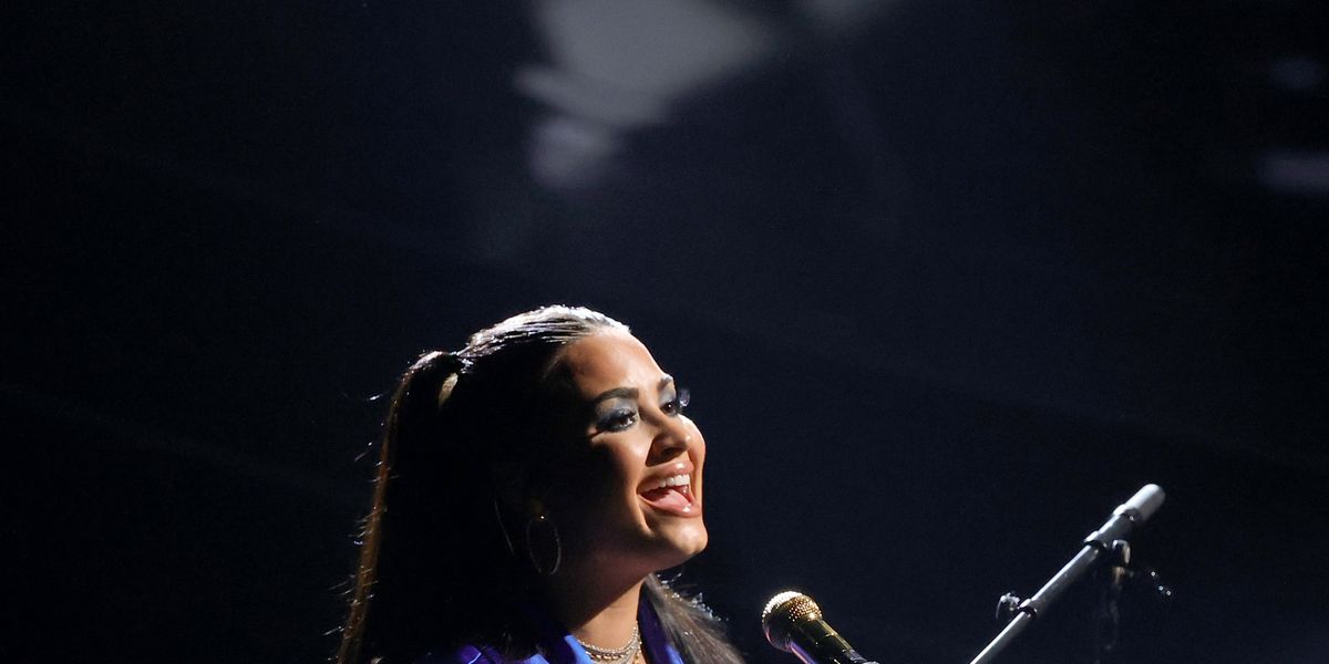 Watch Demi Lovato's Performance of "Commander in Chief" at ...