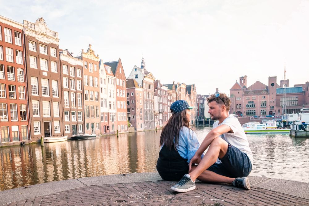 Online dating hoe om te weten dat hij geГЇnteresseerd is