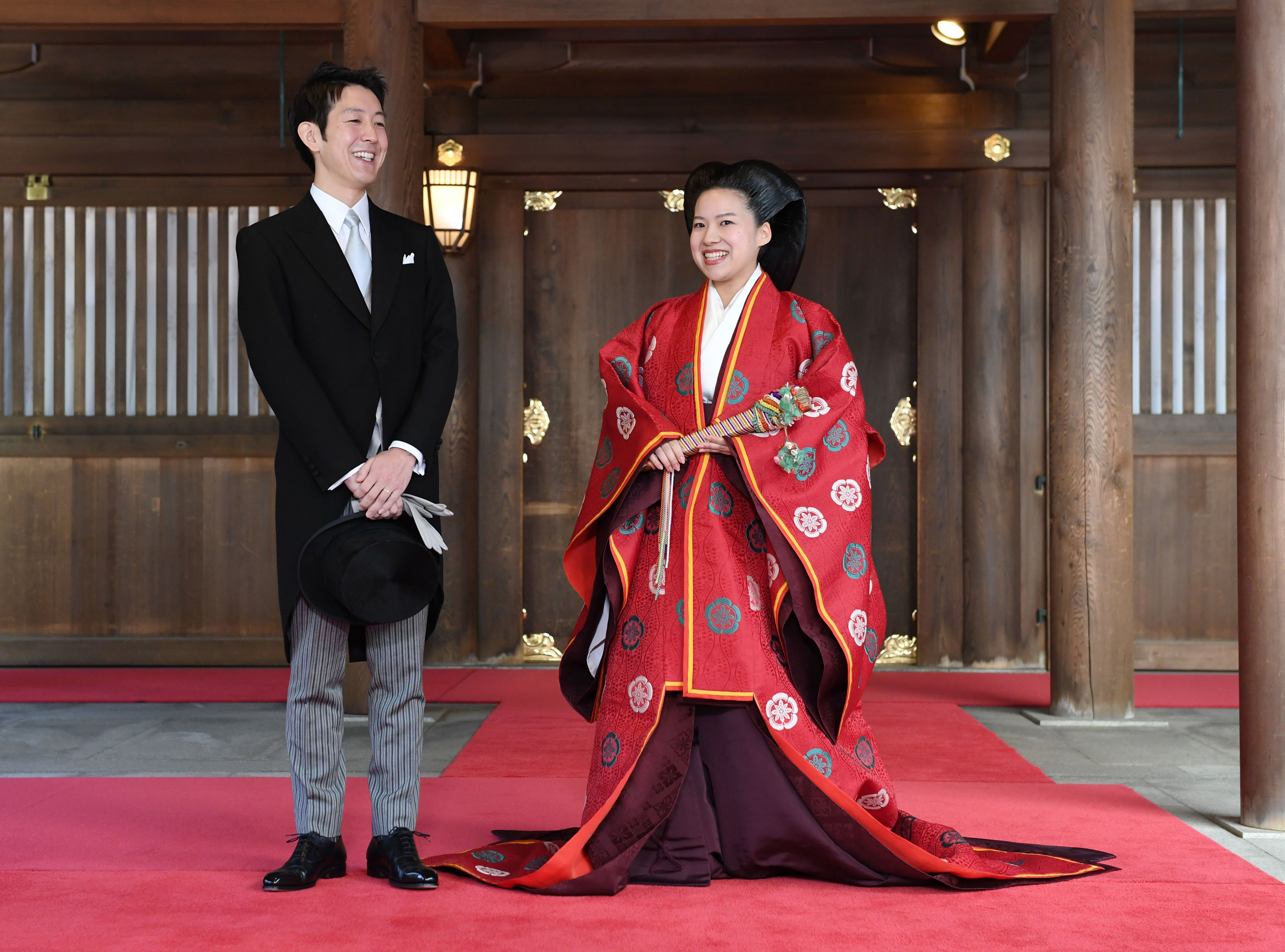 Princess Ayako Of Japan Gives Up Her Royal Title In Wedding To Commoner Kei Moriya