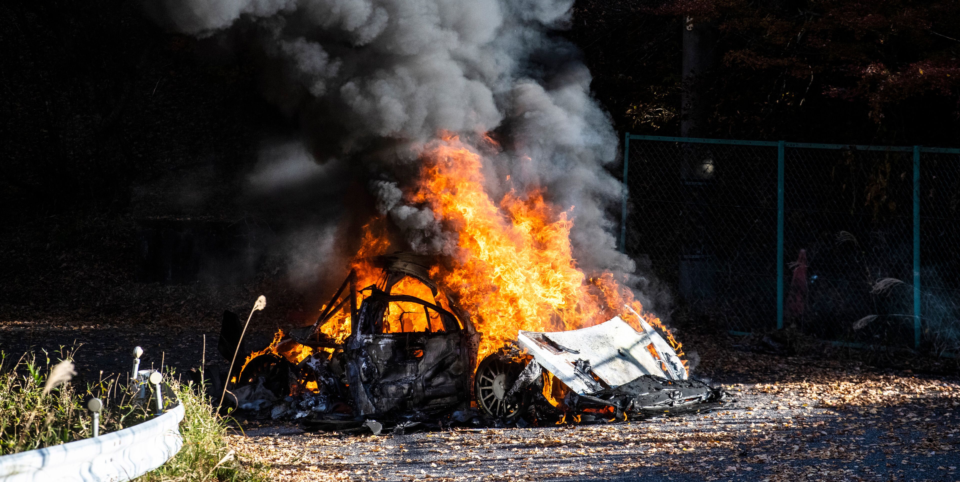 Hybrid Hyundai WRC Rally Car Catches Fire, Burns for an Hour