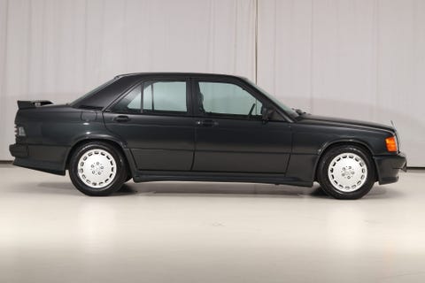 mercedesbenz 190e de apporter une remorque