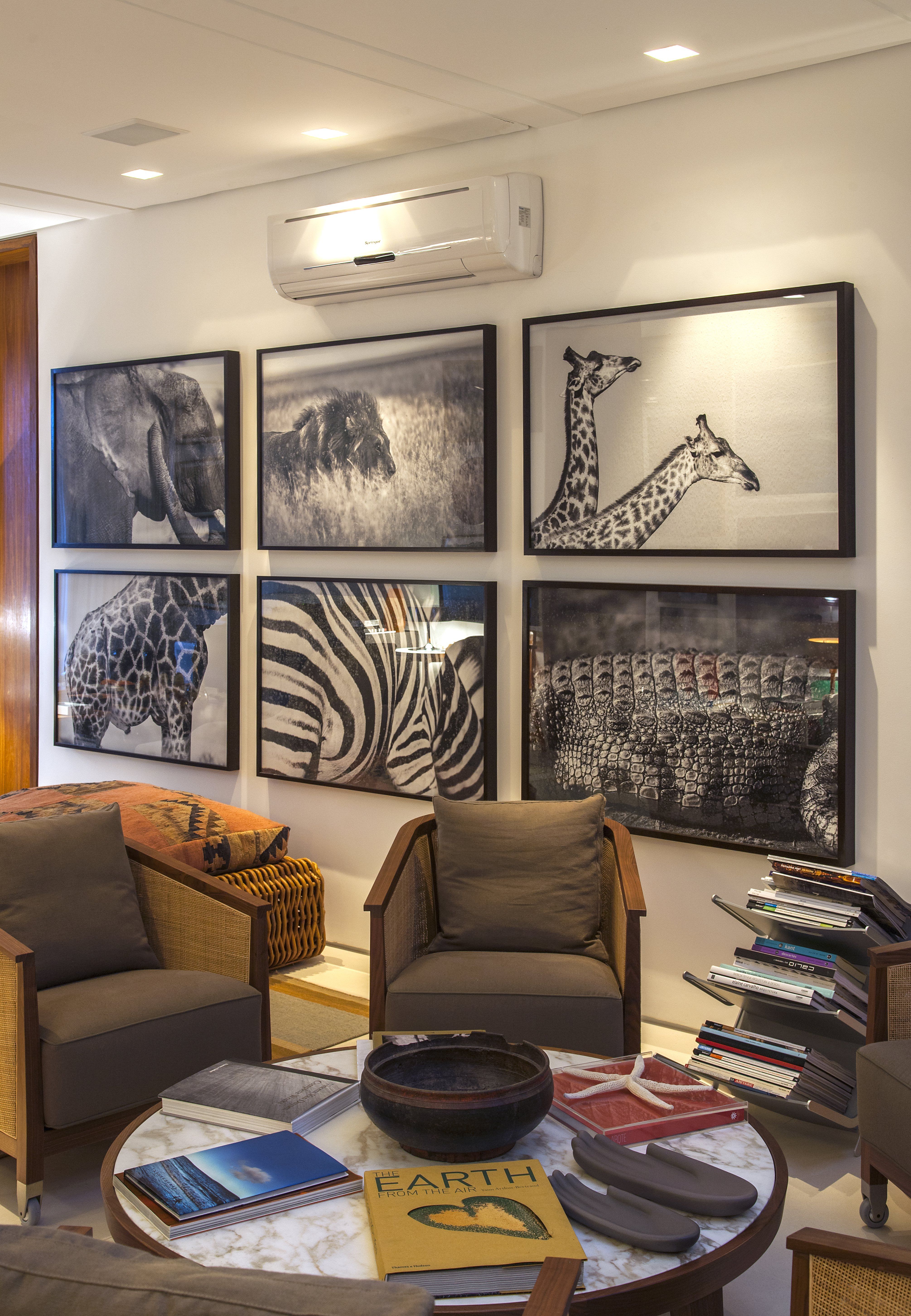 cricket Ripples Couple Artfully Designed Rooms with Large-Scale Photography - Decorating with  Photography