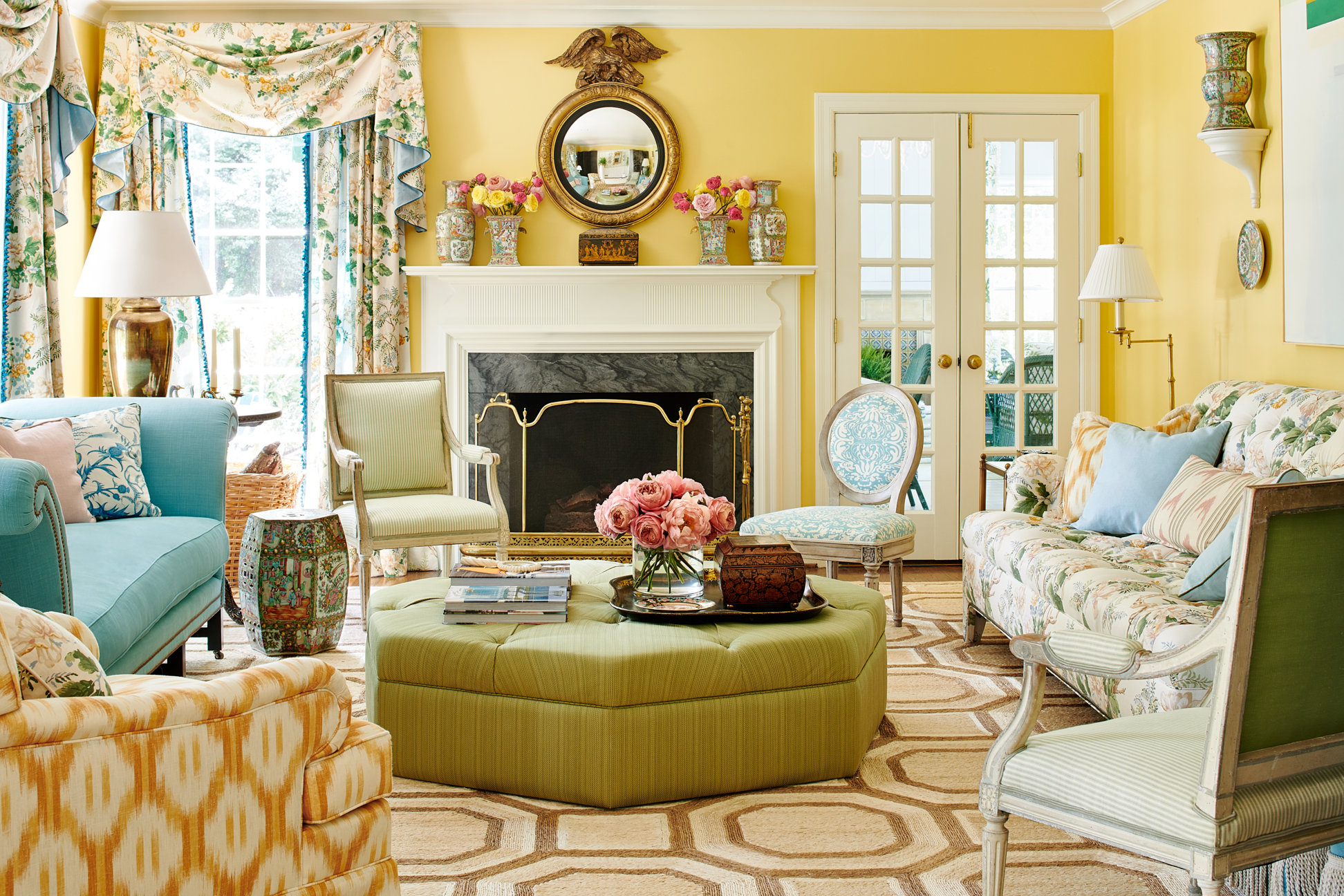 The Best Living Room Paint Colors Of 2022 According To Designers