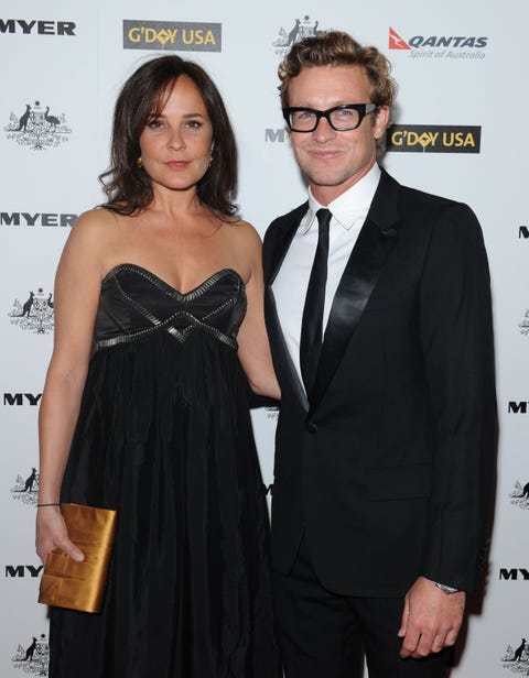 Simon Baker se divorcia de la actriz Rebecca Rigg