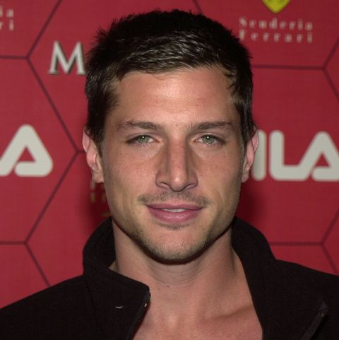 Meghan Markle'S Costar Simon Rex Offered Bribe To Say He Dated Duchess