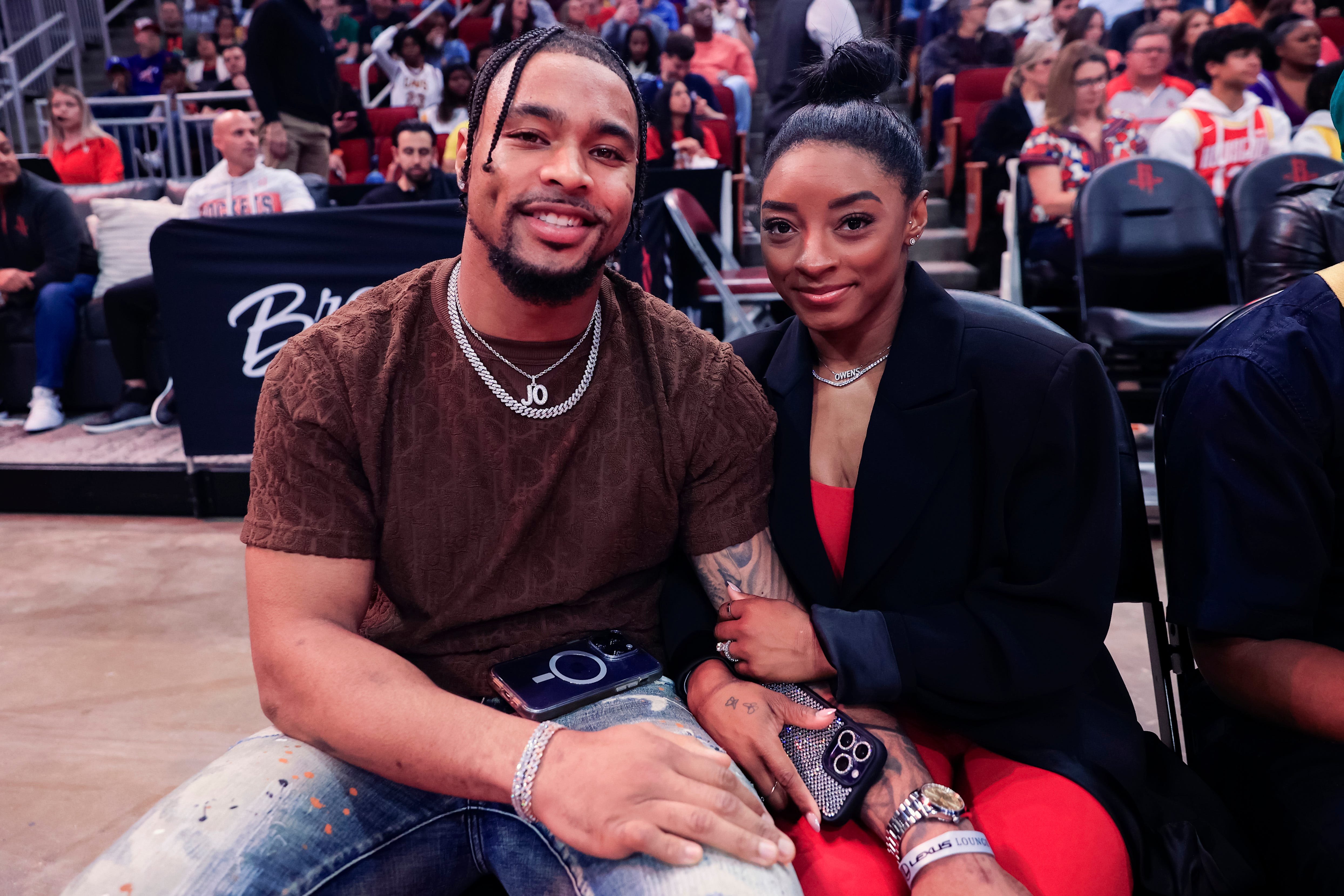 Jonathan Owens Can't Stop Gushing About Wife Simone Biles Amid Her Winning Streak