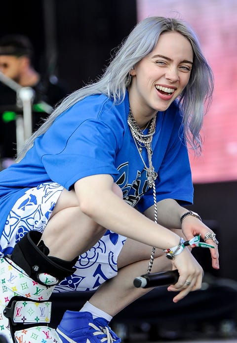 Billie Eilish Smiling Wallpaper