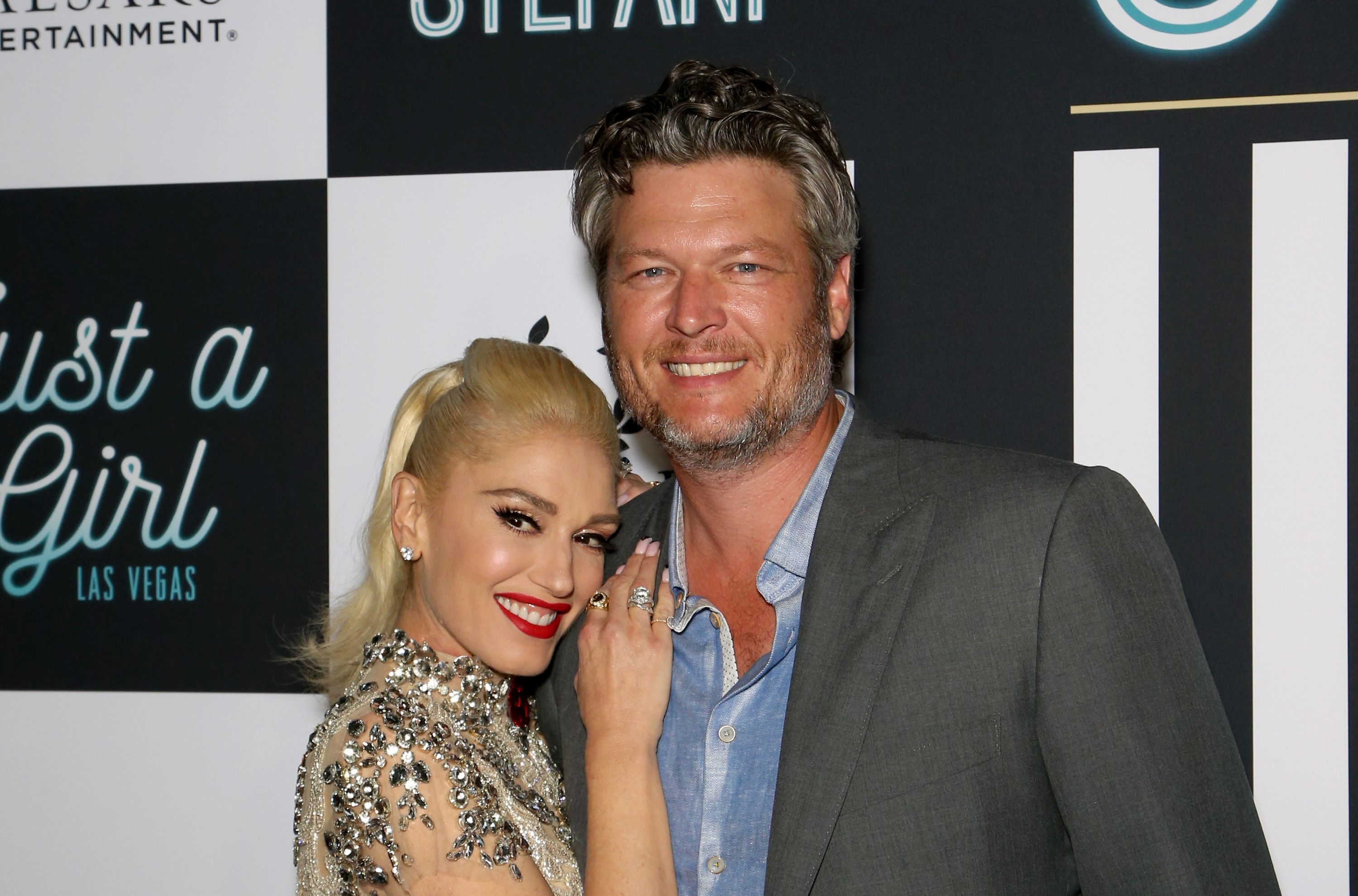 How Gwen Stefani And Blake Shelton Celebrated New Year S Eve
