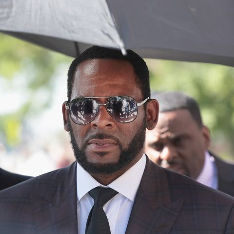 Human Trafficking Porn Captions - R. Kelly Arrested in Chicago on Federal Child Pornograpy ...