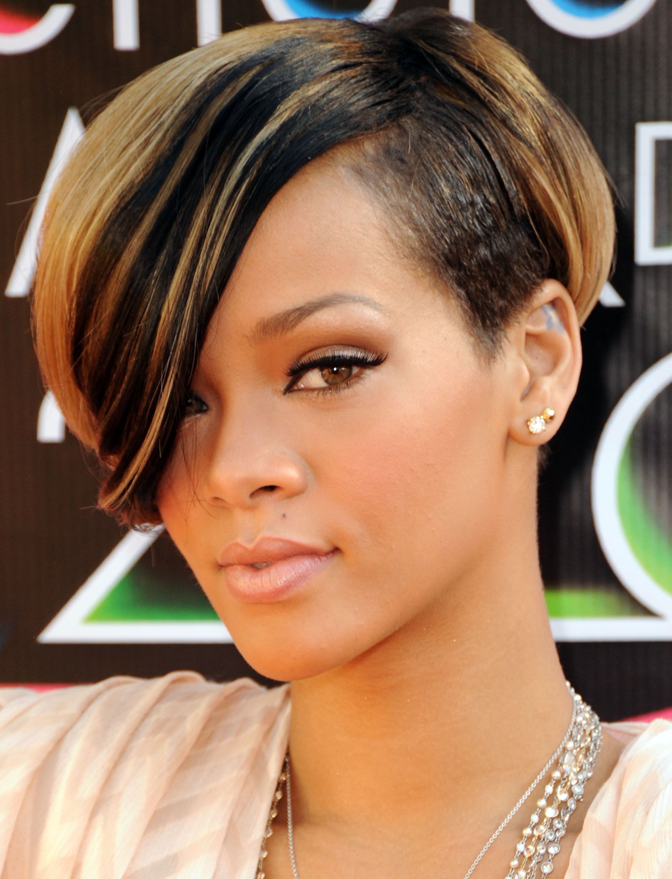 21 Short Natural Hairstyles and Haircuts for Black Hair in 2022