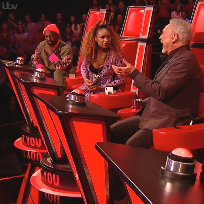 The Voice Uks Sir Tom Jones And Jennifer Hudson Perform An Incredible Battle Duet 9566