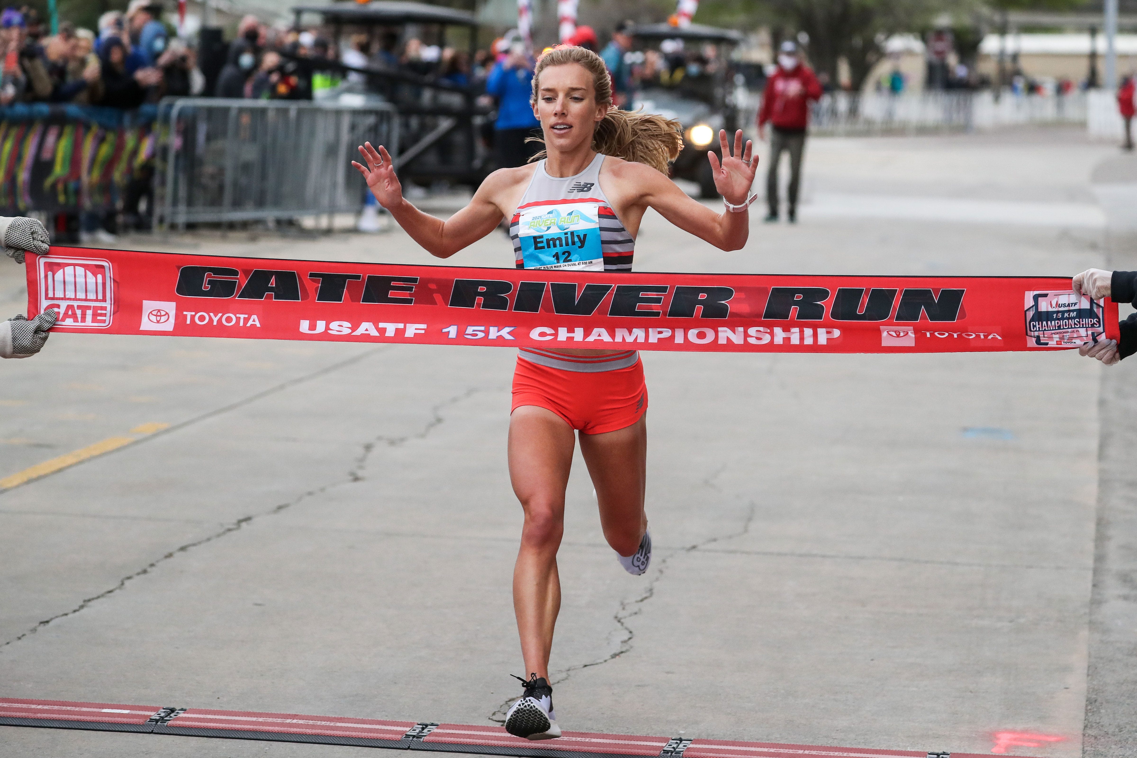 Emily Sisson Continues Her Tear With a Dominant Win at the USATF 15K Championship