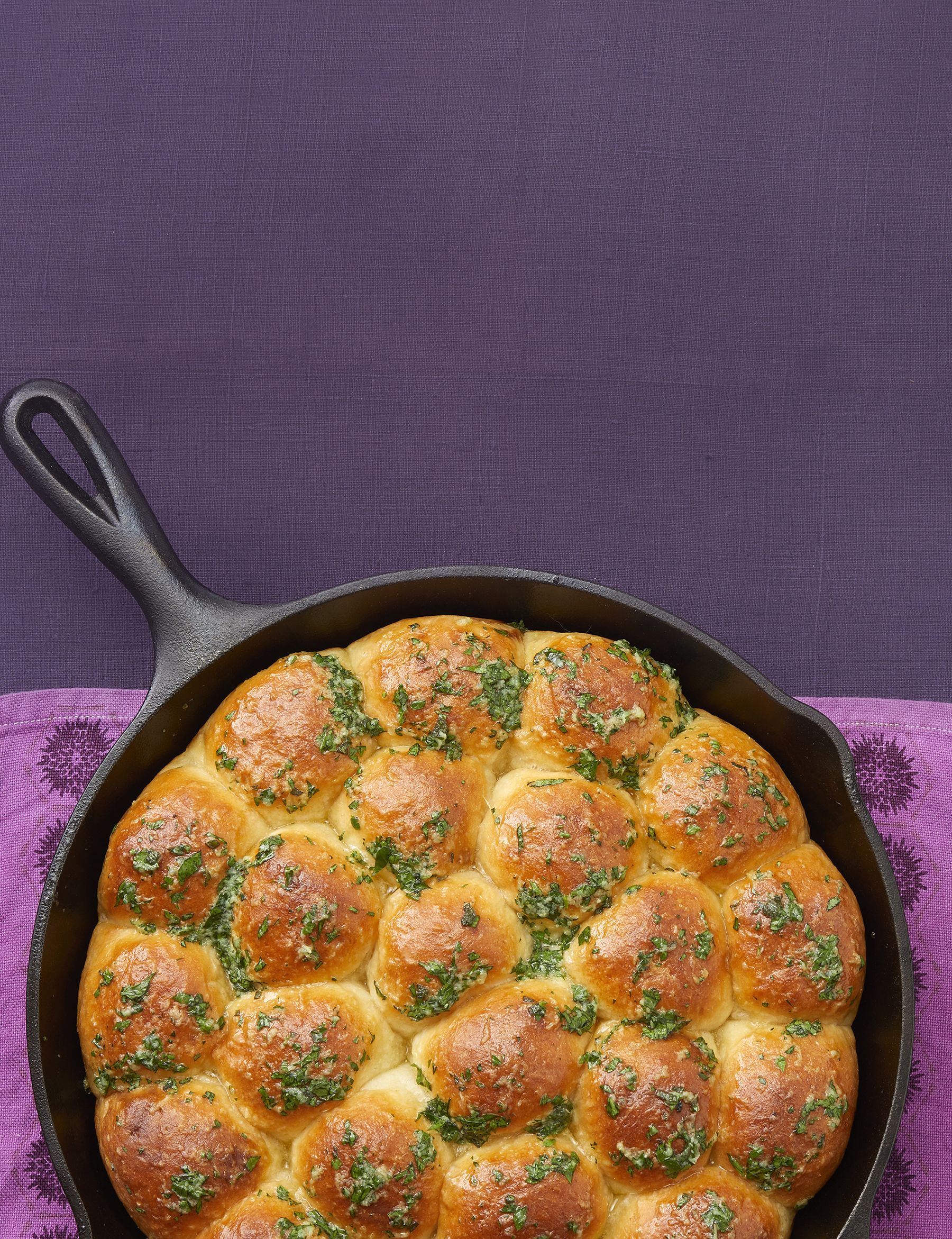 Best Skillet Dinner Rolls With Garlic Herb Butter Recipe