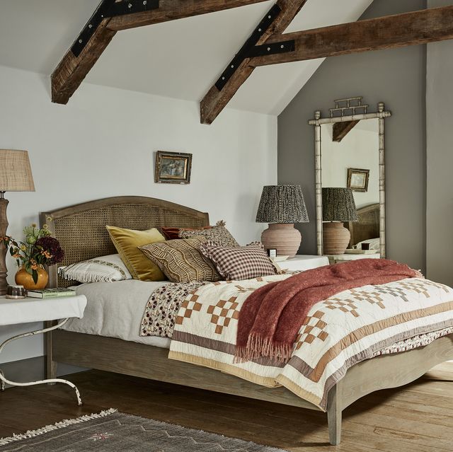10 Deals Fit For A Classic Country Bedroom