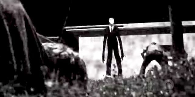 what slender man does behind your back