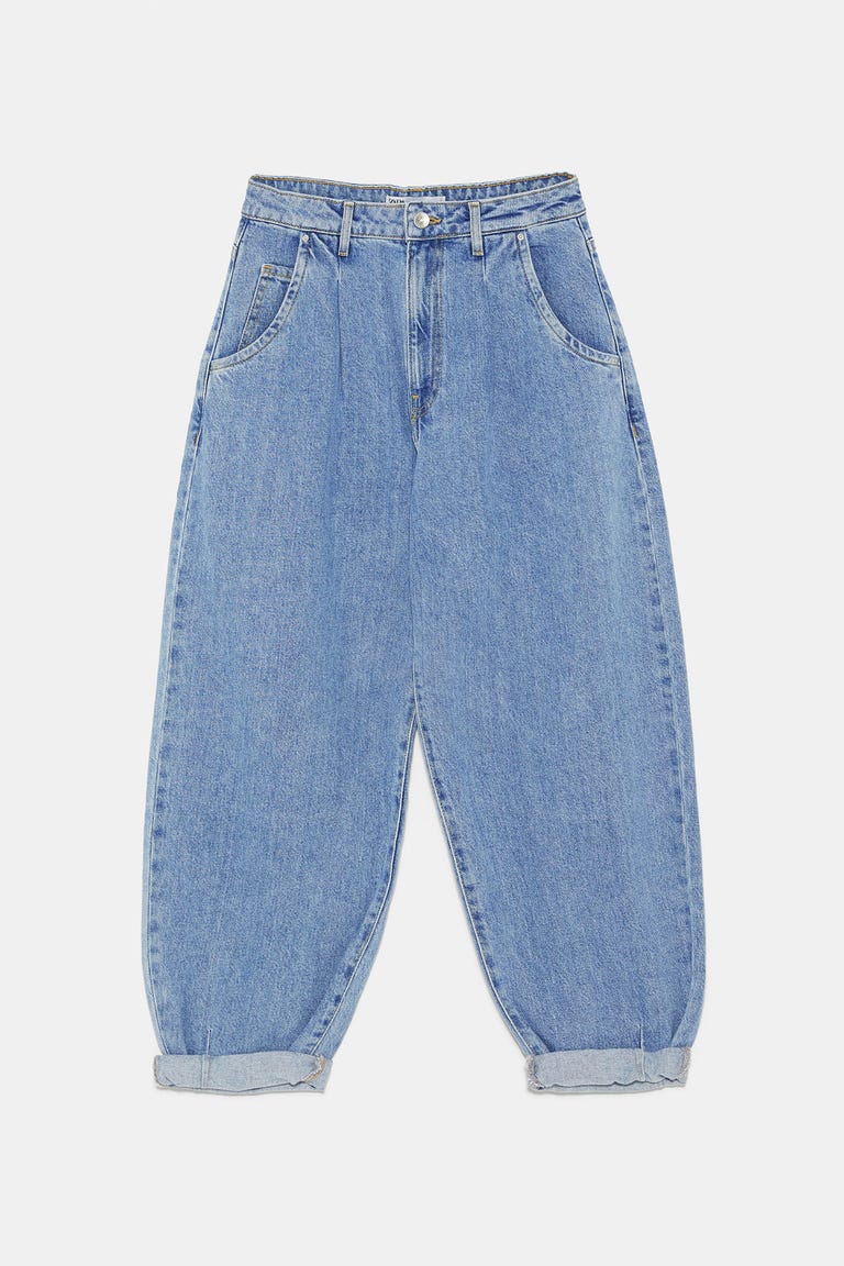 https://hips.hearstapps.com/hmg-prod.s3.amazonaws.com/images/slouchy-jeans-zara-1565603280.jpg?resize=768:*