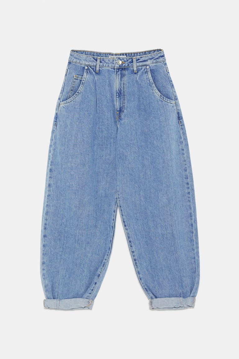 https://hips.hearstapps.com/hmg-prod.s3.amazonaws.com/images/slouchy-jeans-zara-1565603280.jpg?resize=768:*